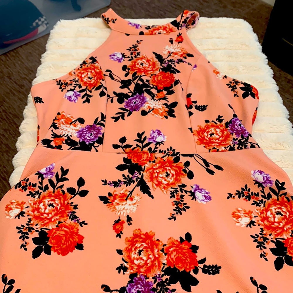 Short dress